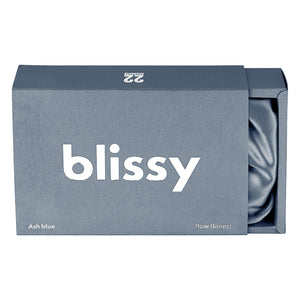 Ash Blue Blissy Bow Bonnet Close-Up – Blissy 22 Momme Silk