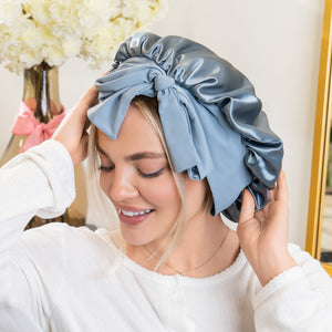 Blissy Ash Blue Blissy Bow Bonnet Lifestyle – Mulberry Silk