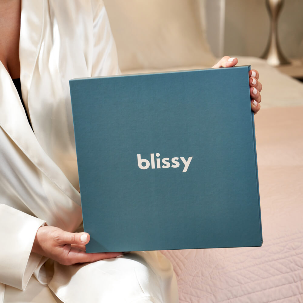 Blissy Ash Blue Silk Blissy Dream Set Detail – King