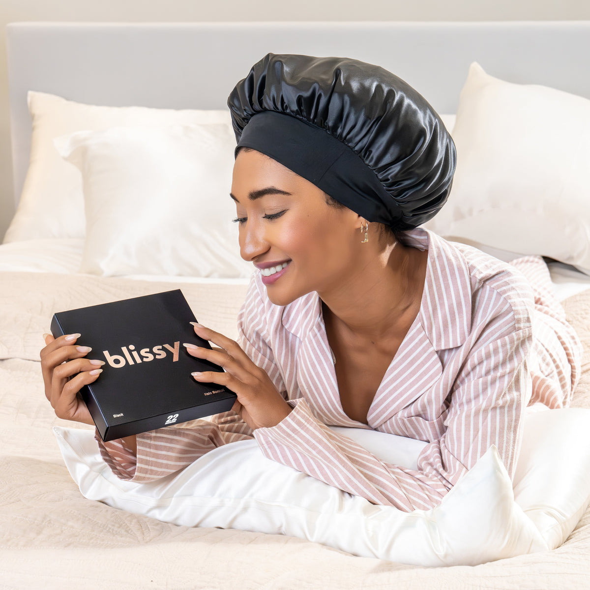 Blissy Black Silk Blissy Halo Bonnet Detail –