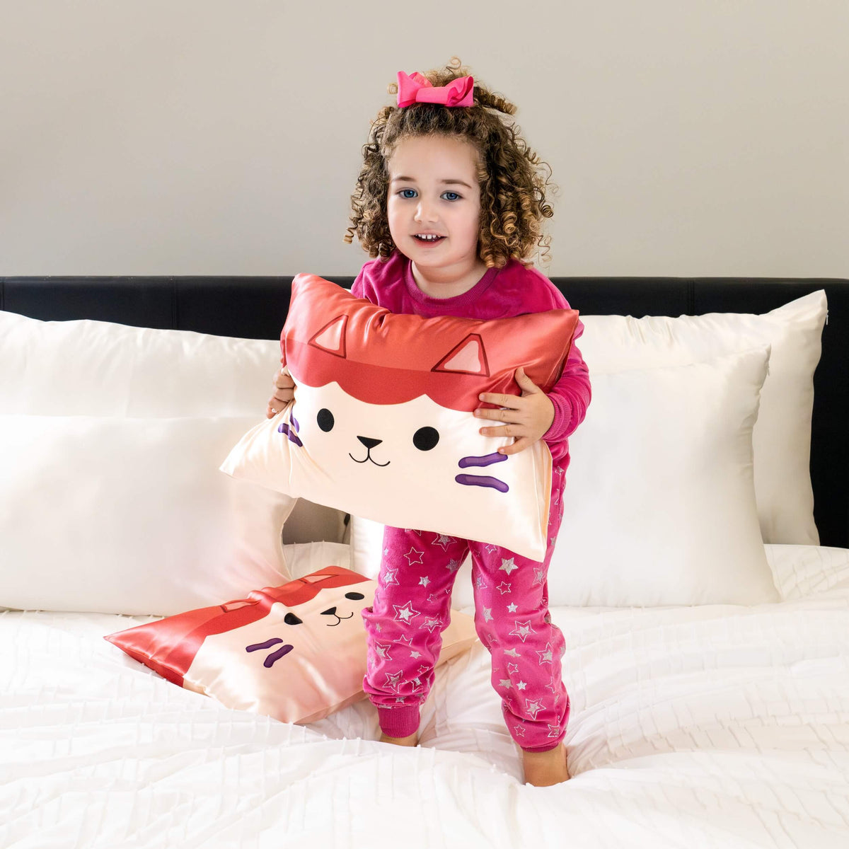 Blissy Gabby'S Dollhouse Pillowcase Lifestyle – Mulberry Silk