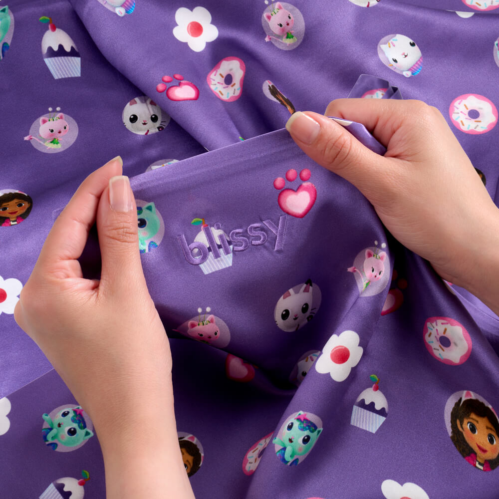 Blissy Gabby'S Dollhouse Silk Pillowcase Detail – Queen