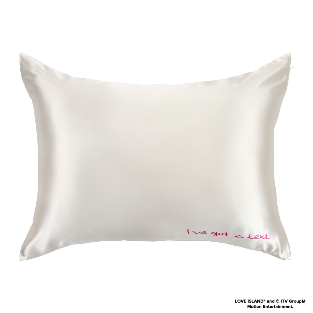 Blissy Love Island™ Silk Pillowcase Detail – King