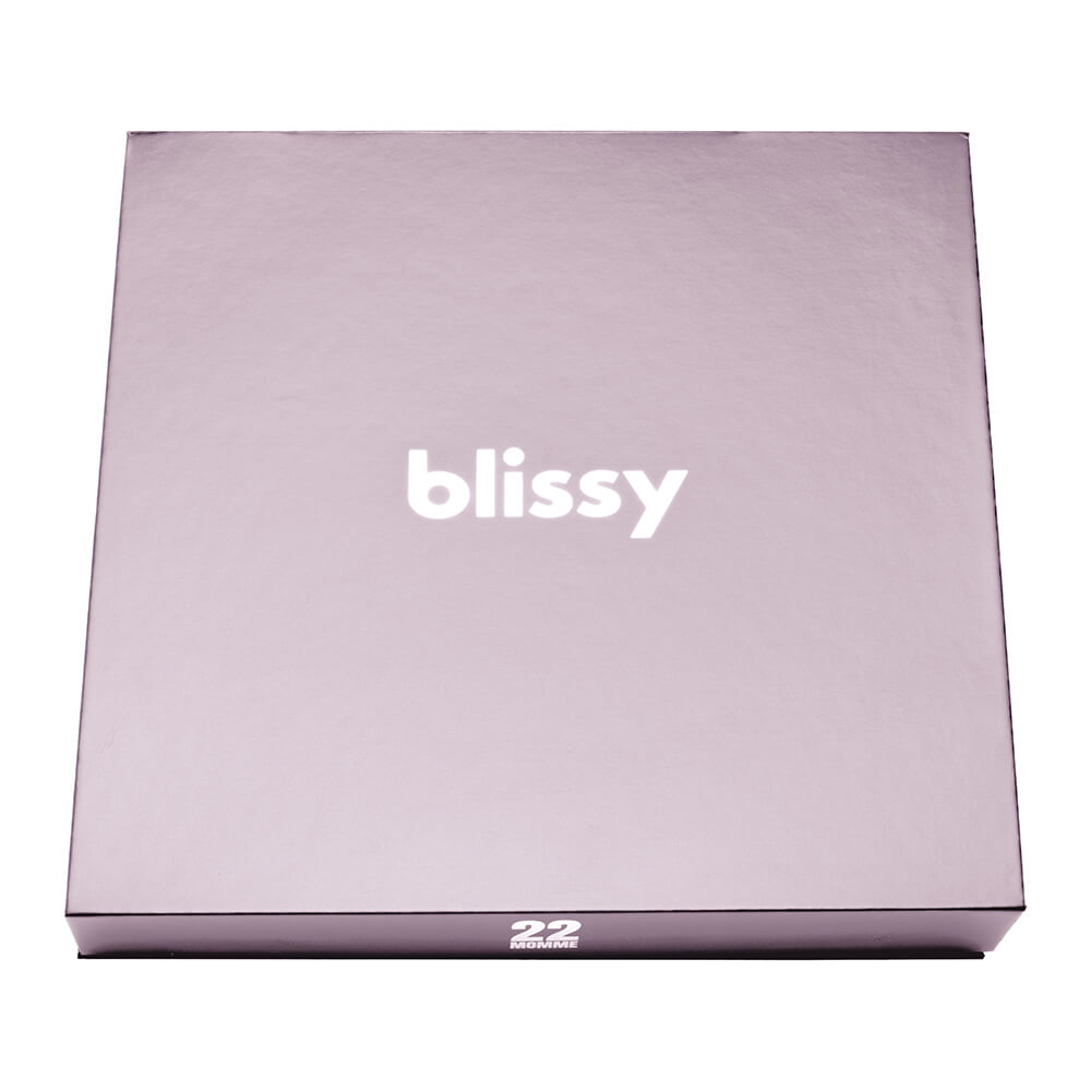 Blissy Standard Lavender Blissy Dream Set Lifestyle – Mulberry Silk