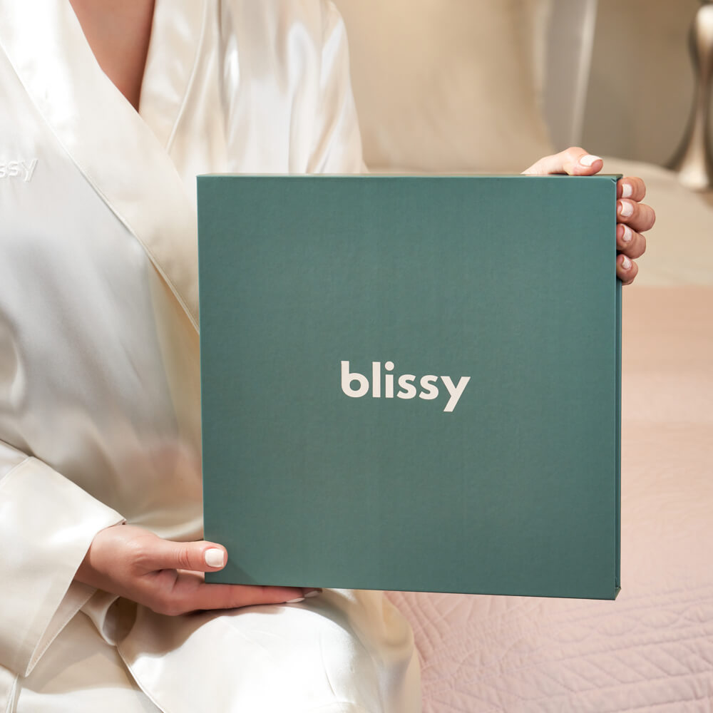 Blissy Matcha Silk Blissy Dream Set Detail – Standard