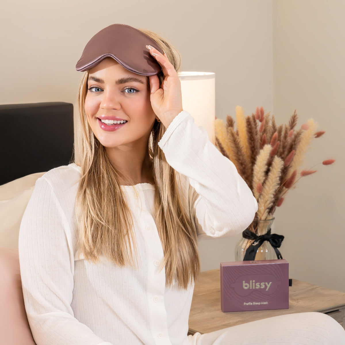 Blissy Plum Silk Sleep Mask Detail –