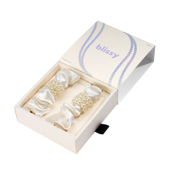 Petite pearl scrunchies
