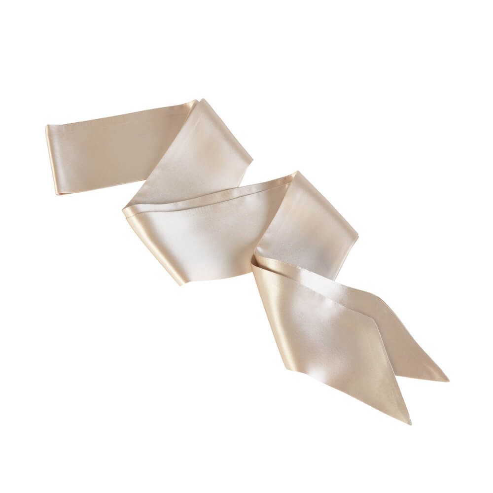 Champagne Blissy Hair Ribbon Close-Up – Blissy 22 Momme Silk
