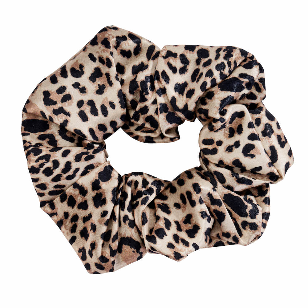 Leopard Blissy Scrunchies Close-Up – Blissy 22 Momme Silk